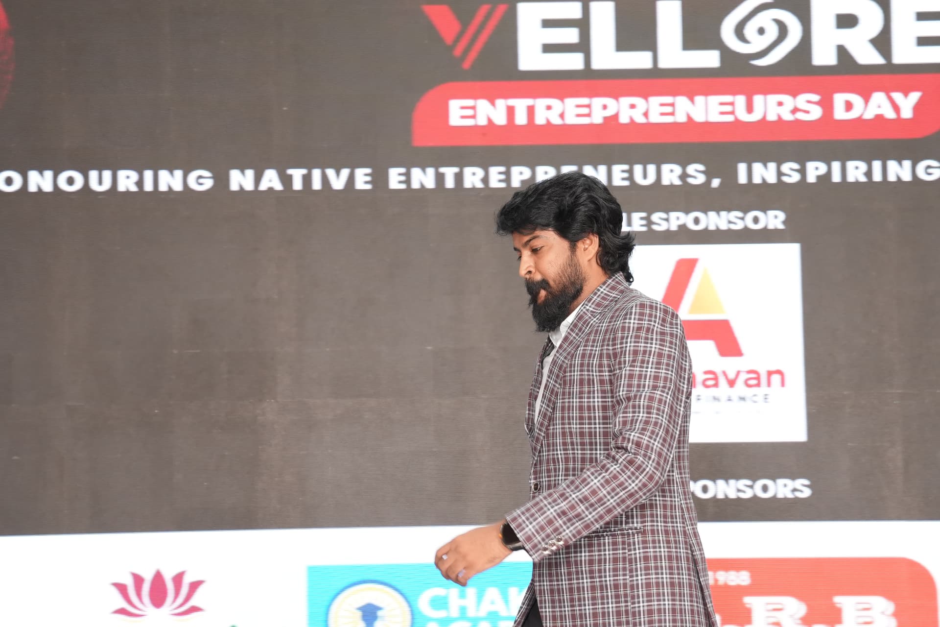 Suresh Bose on stage at Vellore Entrepreneurs Day